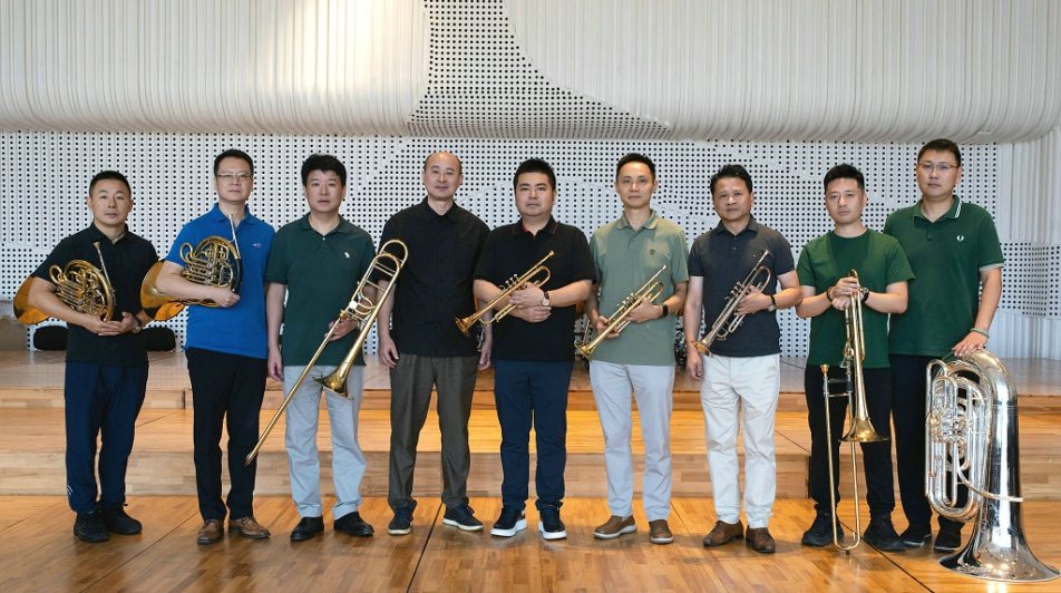 合影铜管教研室1.jpg 合影铜管教研室1.jpg