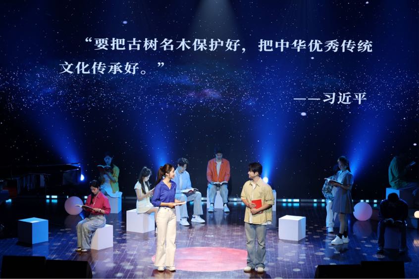 writer_3_1782264321.JPG